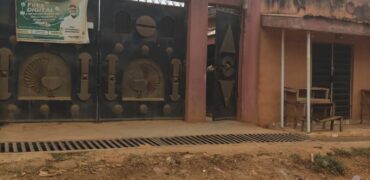 A Flat, Futa South Gate