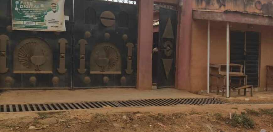 A Flat, Futa South Gate